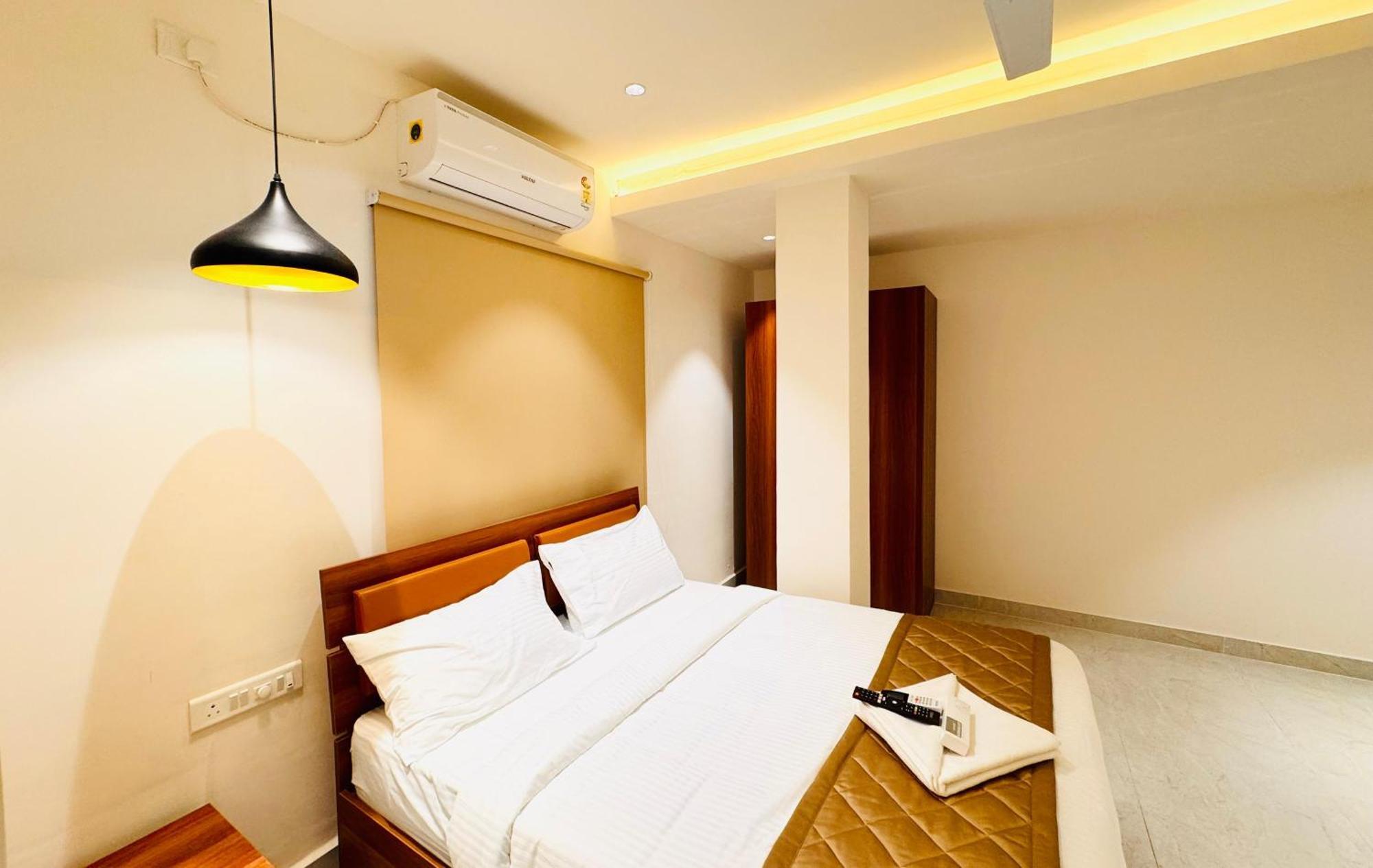 Hotel Star Avenue - Indiranagar Бангалор Екстериор снимка