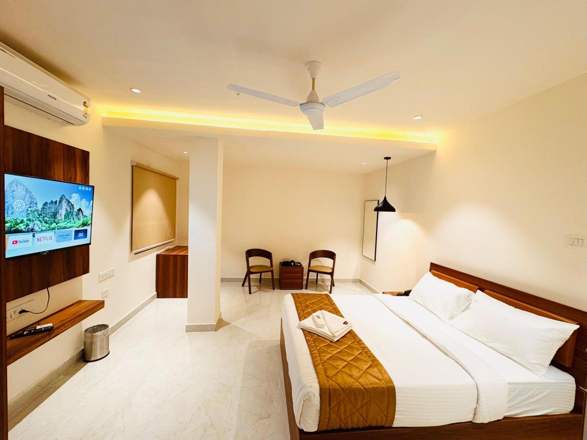 Hotel Star Avenue - Indiranagar Бангалор Екстериор снимка